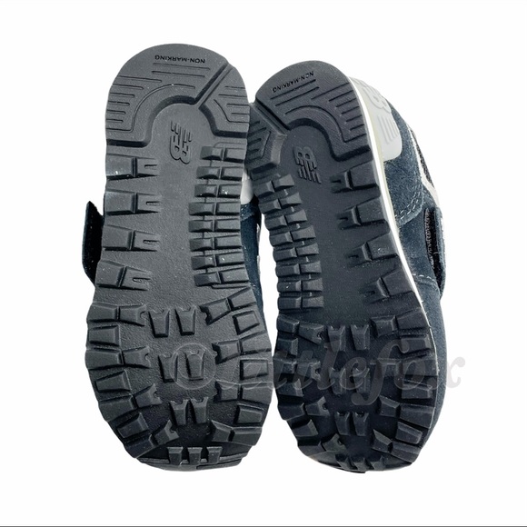 NEW! NEW BALANCE SNEAKERS - Picture 7 of 7